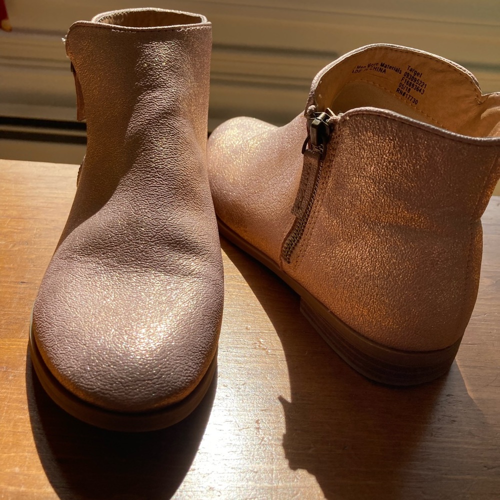 Cat & Jack Pink Shimmer Boots, Size 5
